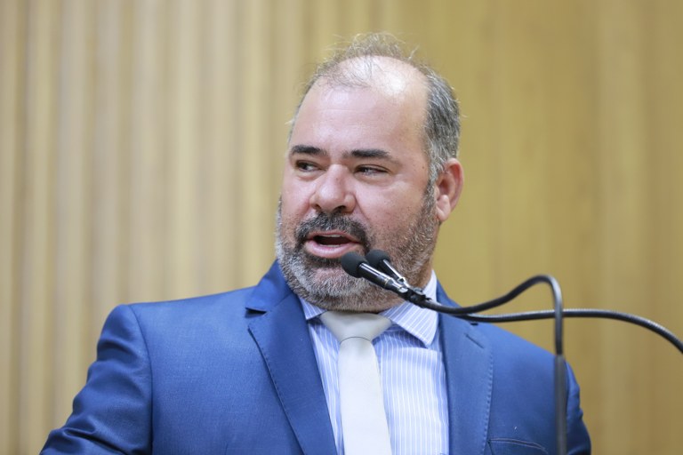 Isac é eleito presidente da Comissão de Saúde, Direitos Humanos, Assistência Social e Defesa do Consumidor