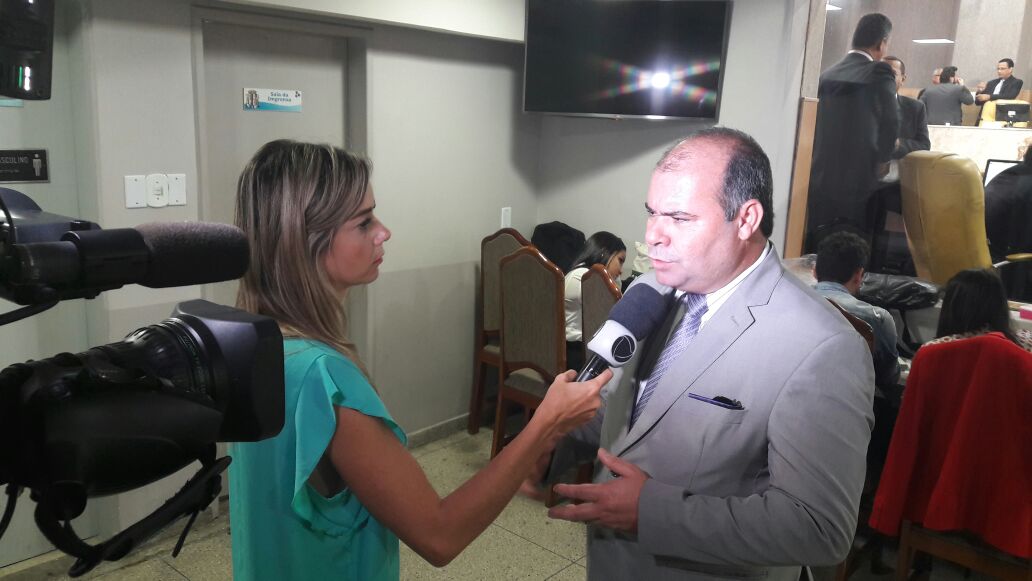 Isac fala sobre IPTU e Lixo em entrevista para TV Atalaia