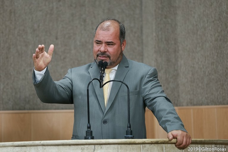 Isac faz homenagem ao Gacc pelos 20 anos de fundação