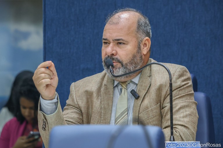 Isac reforça a importância de um Pronto Socorro Veterinário na capital  