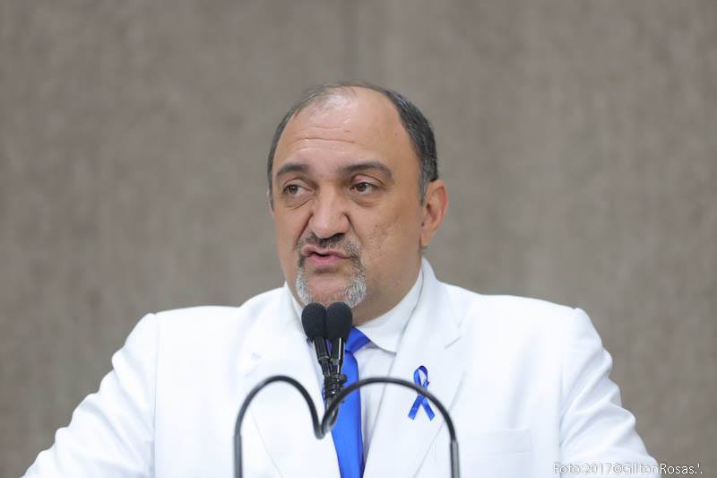 Jason Neto cobra transparência de hospitais filantrópicos