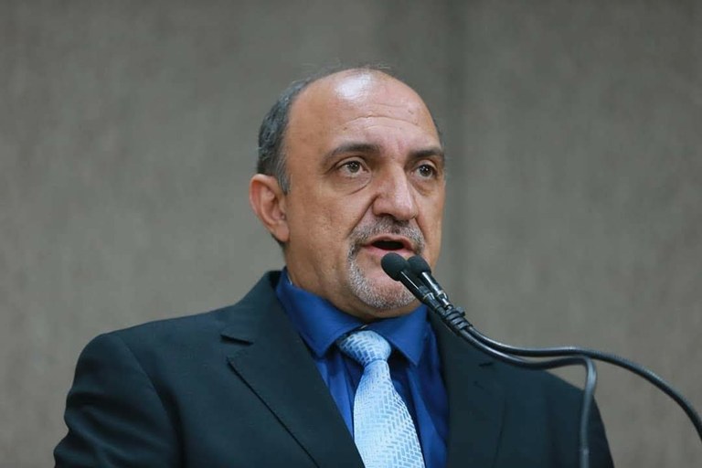 Jason Neto é contra o corte da VAEP e irá devolver o carro