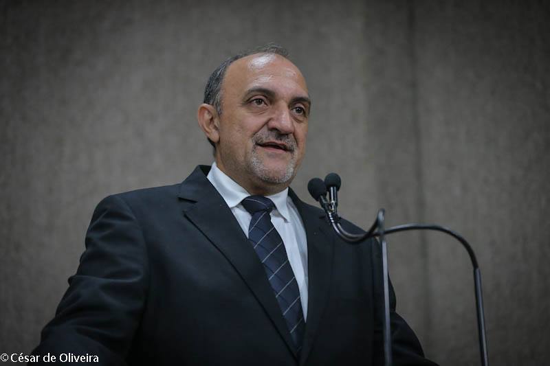 Jason Neto se preocupa com a situação dos prédios antigos que estão ocupados