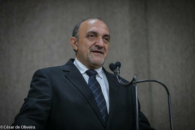 Jason Neto se preocupa com a situação dos prédios antigos que estão ocupados