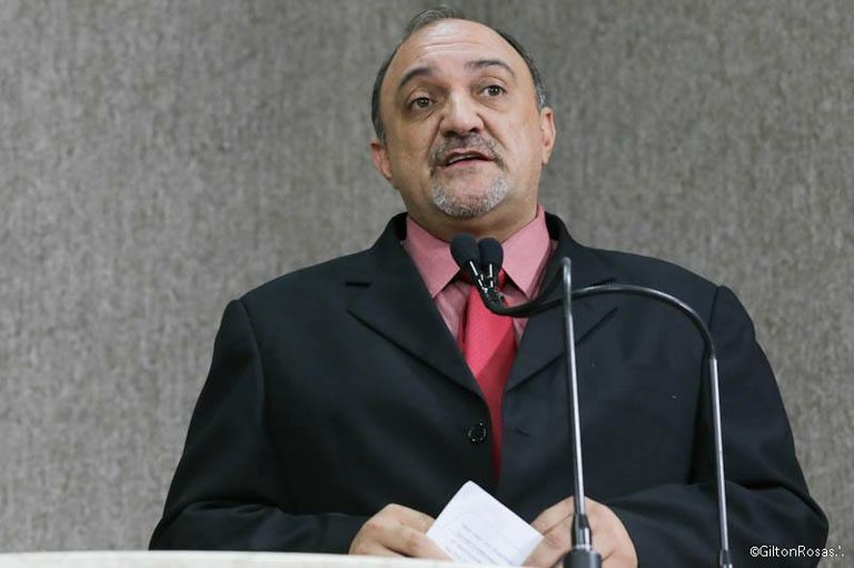 Jason quer liberação das faixas exclusivas