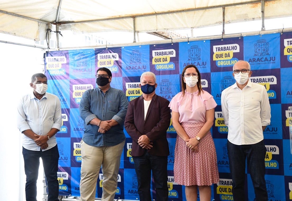 Joaquim da Janelinha acompanha Edvaldo Nogueira em inauguração