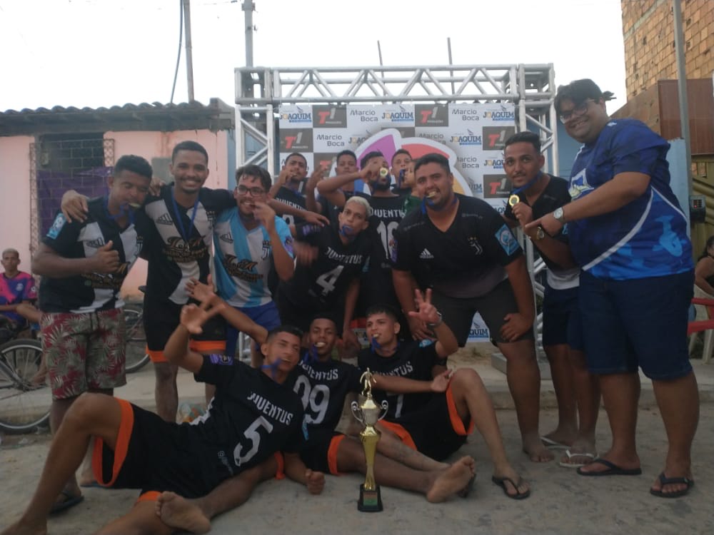 Joaquim da Janelinha estimula o esporte para a juventude da zona de expansão