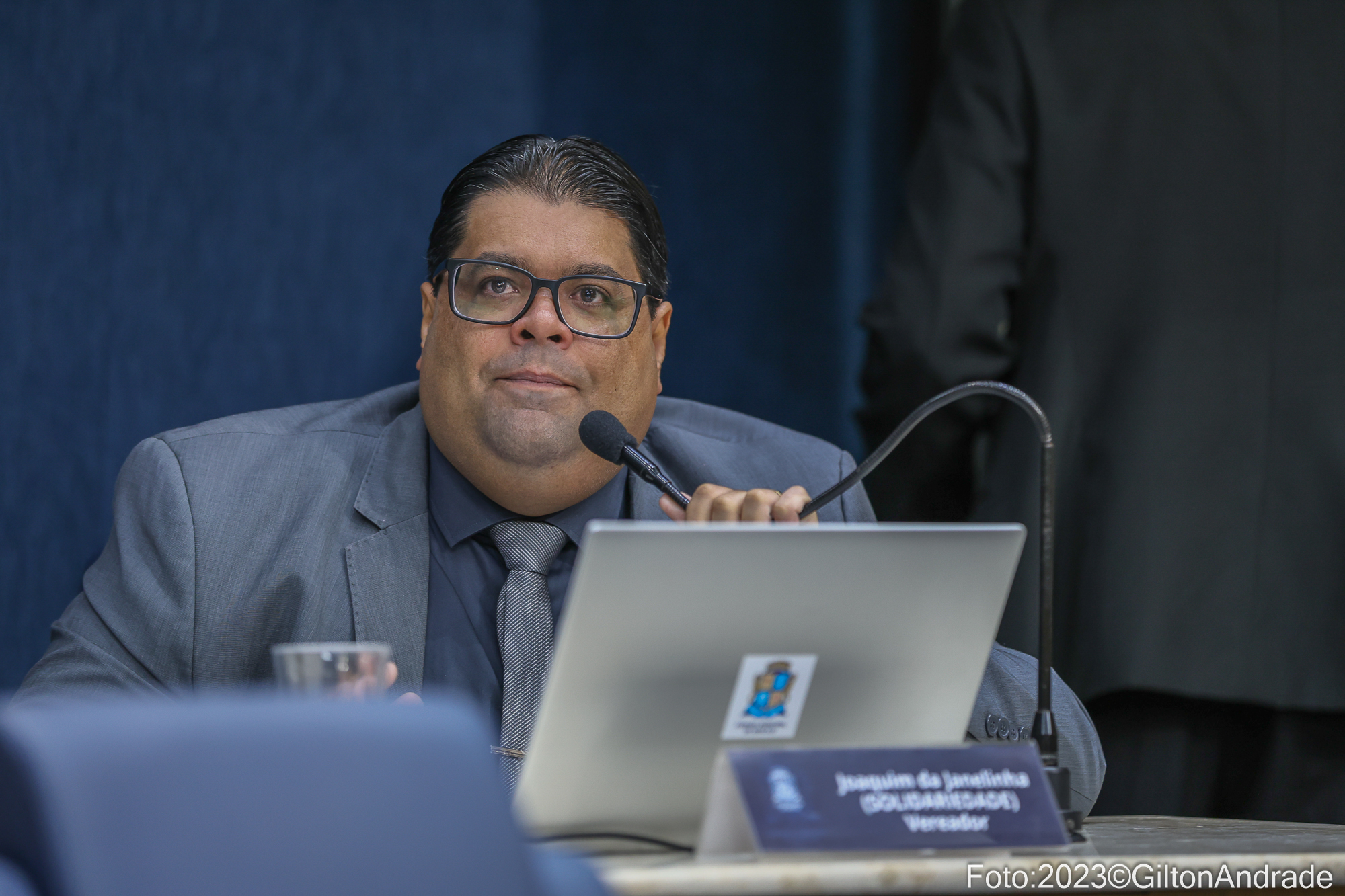 Joaquim da Janelinha lamenta suspensão do PSS para contratação de psicólogos e assistentes sociais nas escolas 