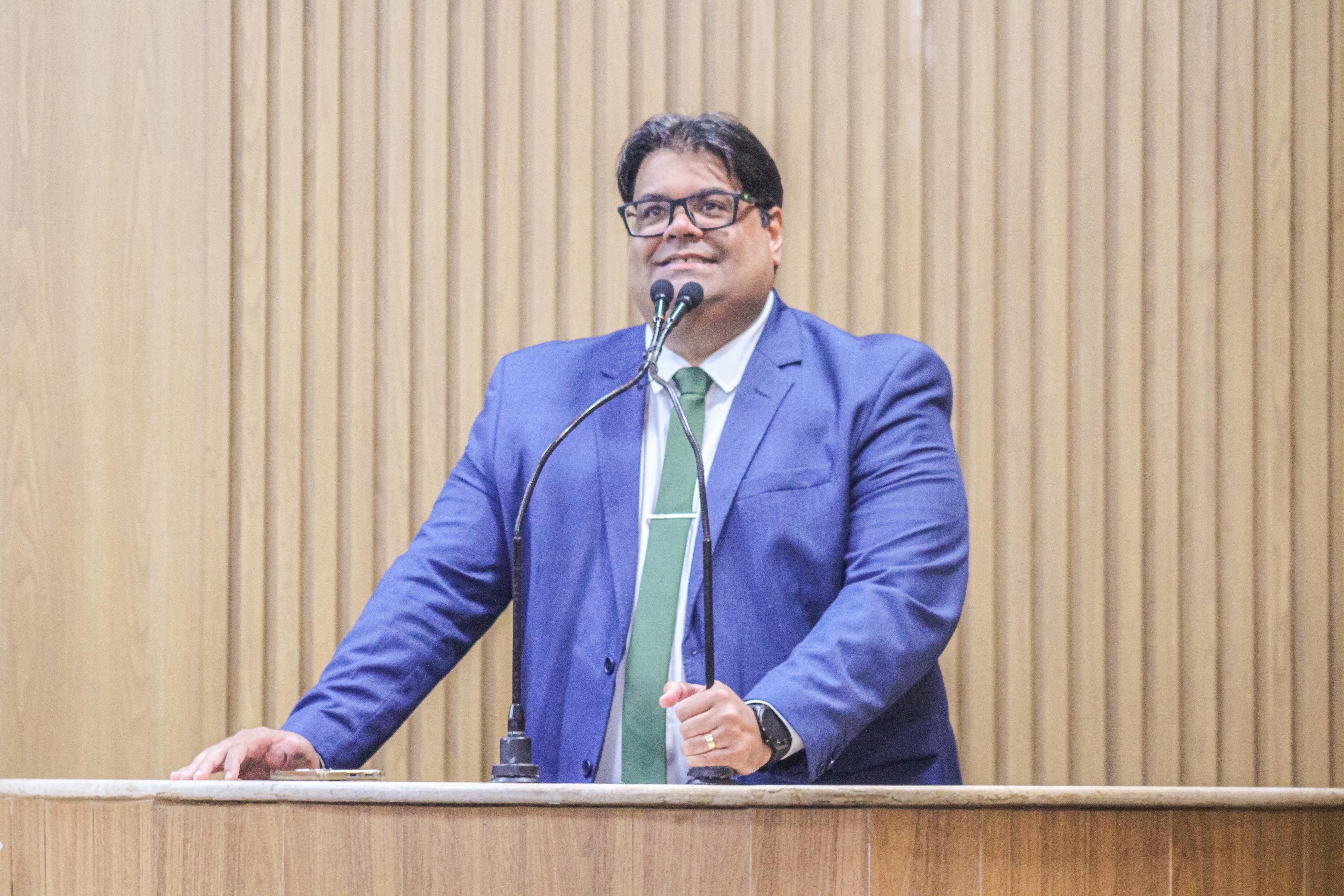 Joaquim da Janelinha participa da inauguração de colégio estadual no Augusto Franco