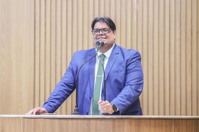 Joaquim da Janelinha participa da inauguração de colégio estadual no Augusto Franco