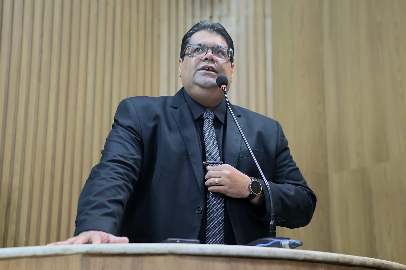 Joaquim da Janelinha reforça apoio à secretária Edna Amorim após críticas sobre falta de diálogo