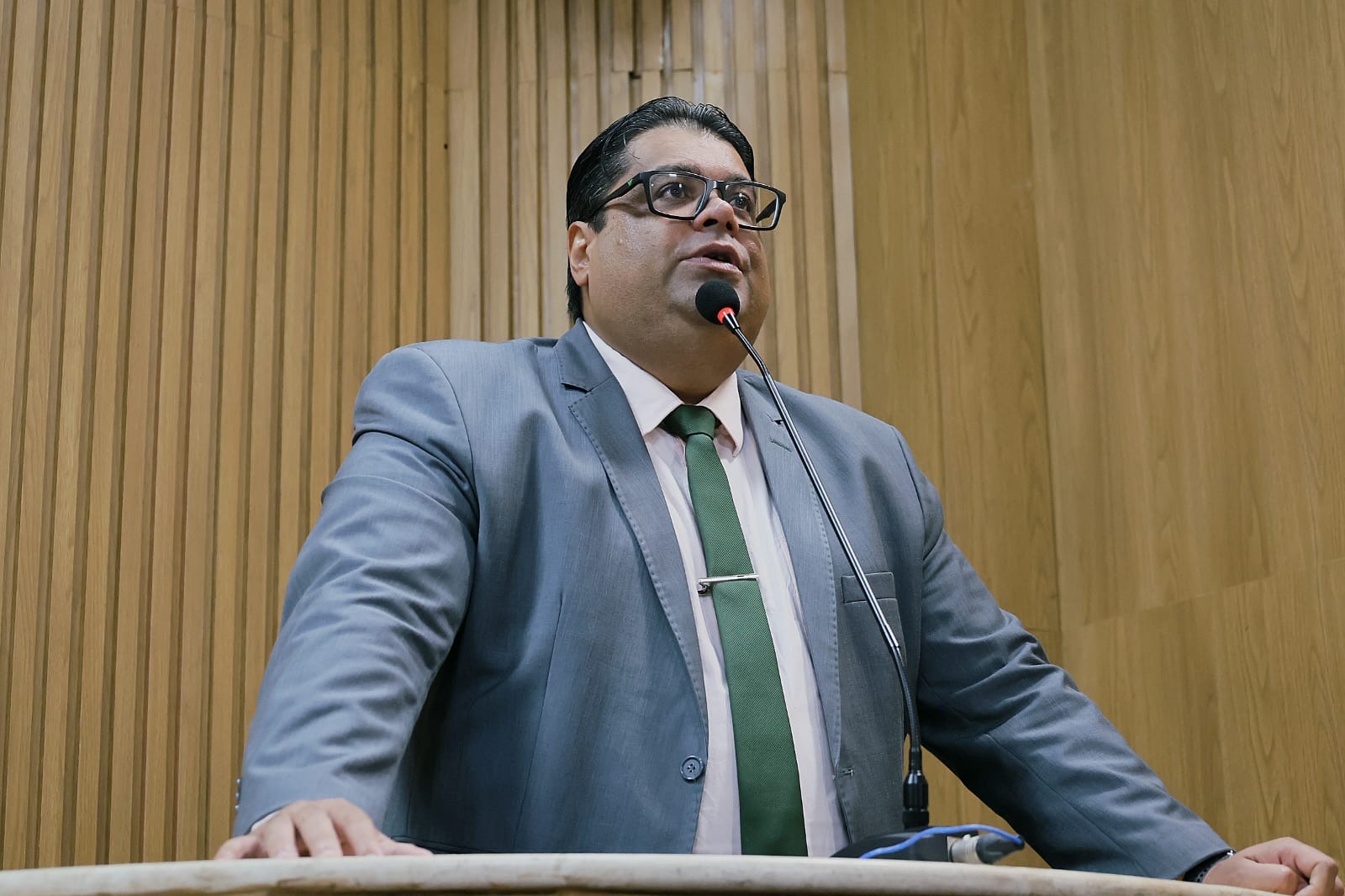 Joaquim da Janelinha solicita revitalização do campo de areia do Paraíso do Sul e pede prioridade no programa “Nossa Praça”