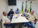 Joaquim leva moradores do loteamento Aningas na PMA para discutir demandas