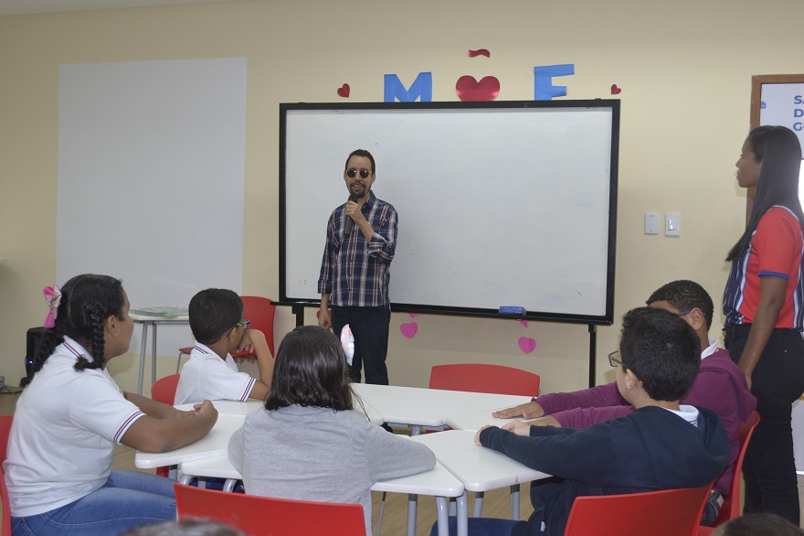 Jogo idealizado por Lucas Aribé ensina como deixar as calçadas livres de obstáculos