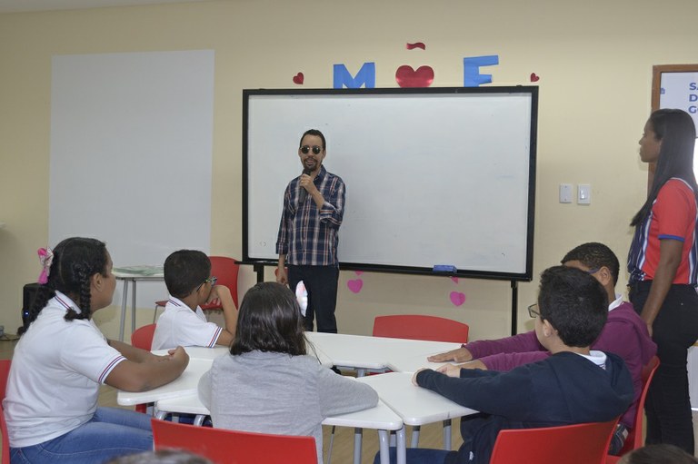 Jogo idealizado por Lucas Aribé ensina como deixar as calçadas livres de obstáculos