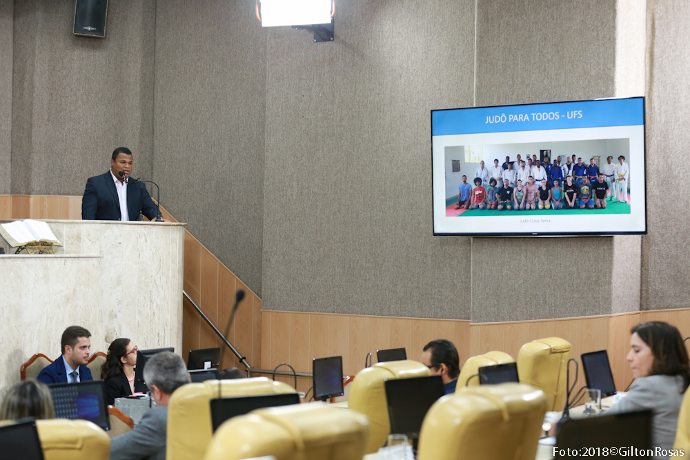 Judoca paraolímpico pede ajuda à CMA