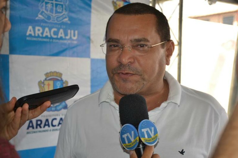 Juvêncio Oliveira assina Ordem de Serviço para cobertura do Canal 03