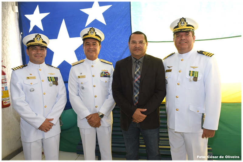 Juvêncio prestigia transmissão de cargo do Capitão dos Portos
