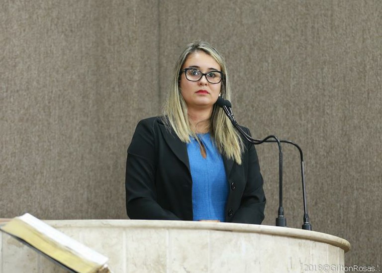 Kitty Lima denuncia problemas na UPA Fernando Franco