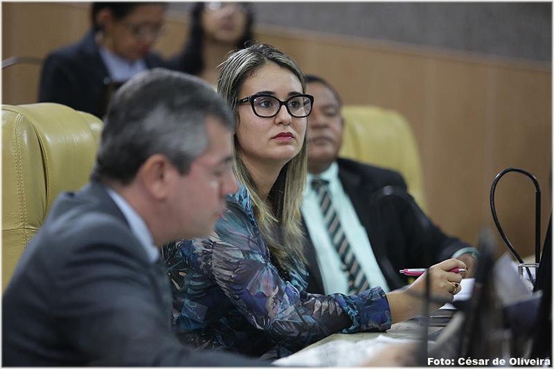 Kitty Lima denuncia problemas no bairro Jabotiana