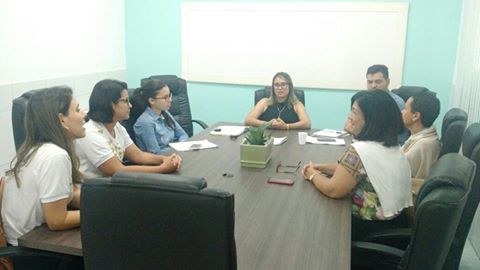 Kitty Lima discute demanda dos serviços oncológicos com representantes de ONGs