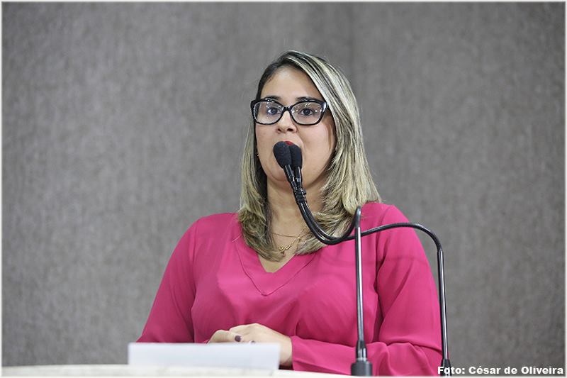 Kitty Lima lamenta crise política nacional e cobra novas eleições diretas