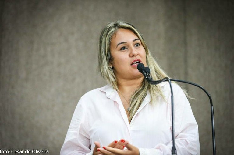 Kitty Lima parabeniza operação conjunta do Pelotão Ambiental e Ibama que salvou 251 animais silvestres