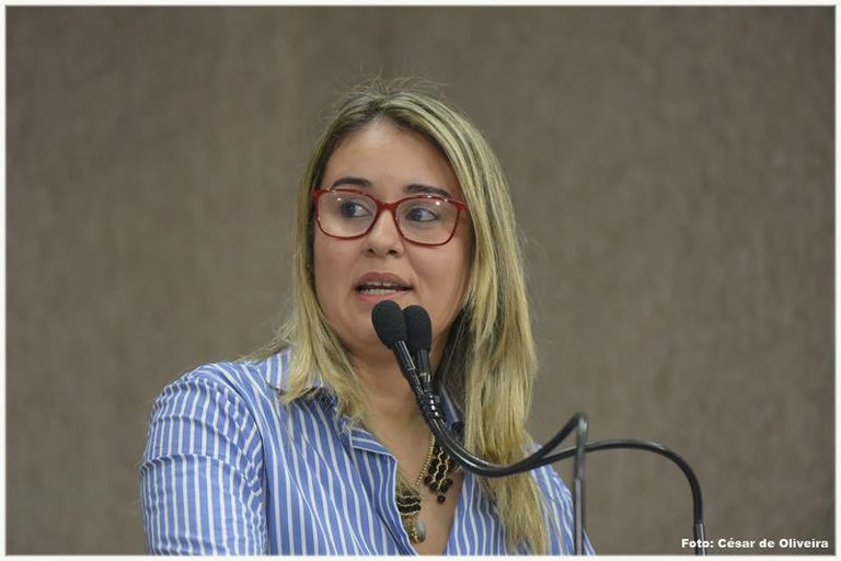 Kitty pede à Semed cursos de alfabetização e escolarização para carroceiros