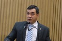 Levi enfatiza ausência de mapas do transporte público de Aracaju e protocola PL para disponibilizar serviço à população 