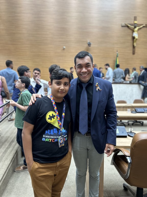 Levi Oliveira apresenta projetos que identificam e prestam auxílio a pessoas com epilepsia e TEA