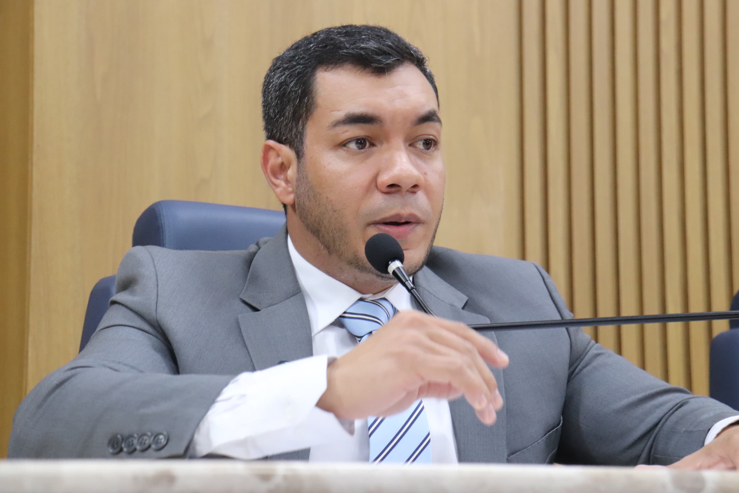 Levi Oliveira celebra novo plano de carreira para agentes de trânsito de Aracaju e defende reconhecimento da categoria 