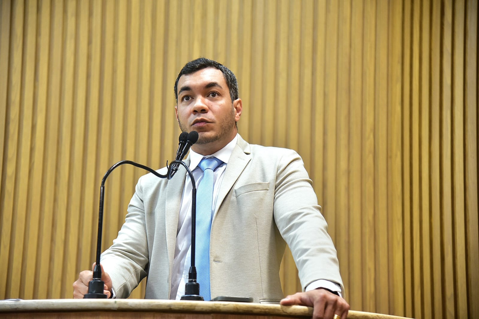 Levi Oliveira denuncia ausência de ciclovia em uma das avenidas mais movimentadas de Aracaju    