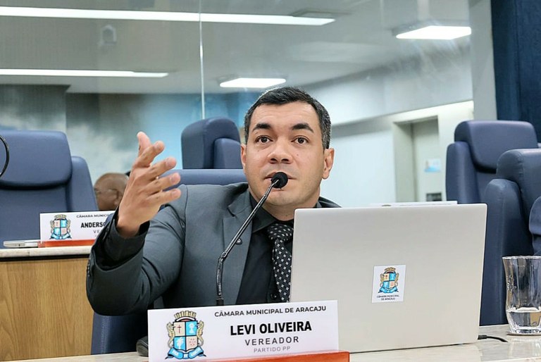Levi Oliveira destaca programa que conecta microempreendedores e pequenas empresas às contratações municipais