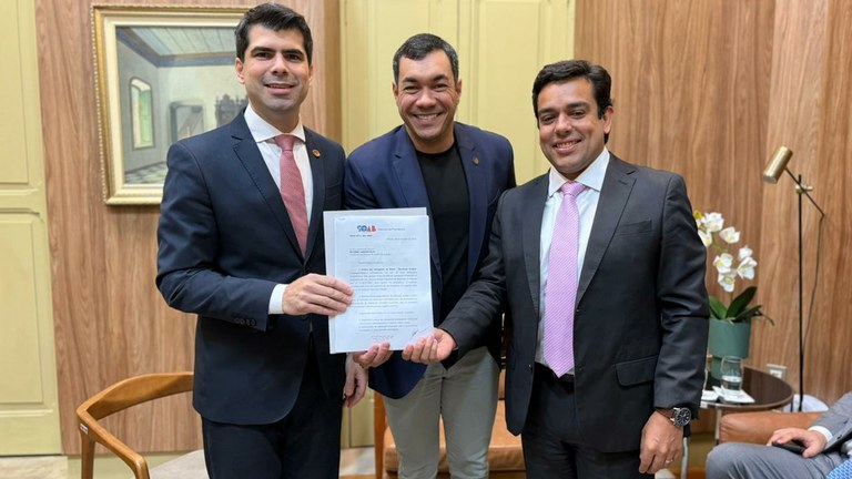 Levi Oliveira discute proposta para não incidência do ISS sobre honorários sucumbenciais em reunião na OAB/SE