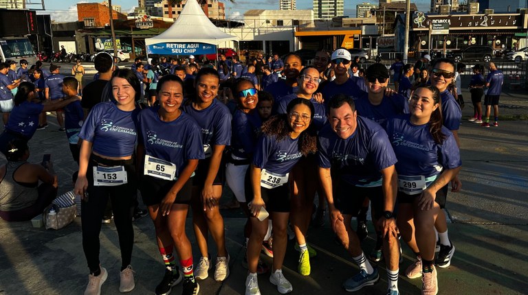 Levi Oliveira participa da 5ª Corrida da Enfermagem e reforça a valorização da categoria e