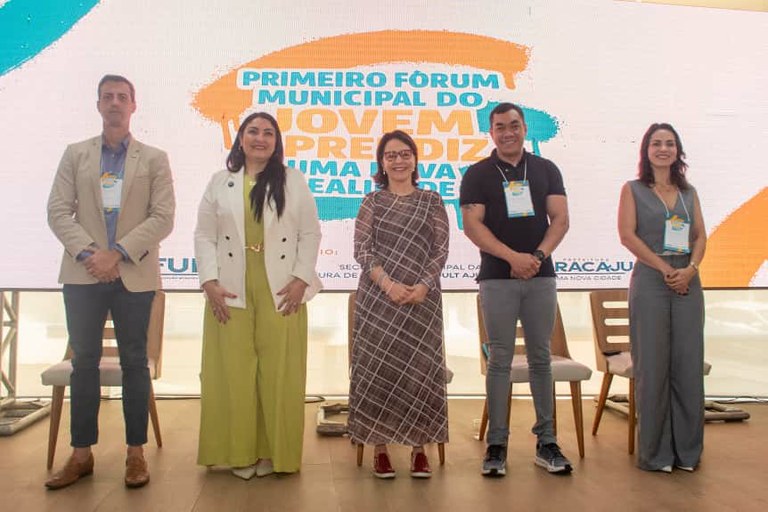 Levi Oliveira participa de 1° Fórum Municipal do Jovem Aprendiz e celebra conquistas do programa