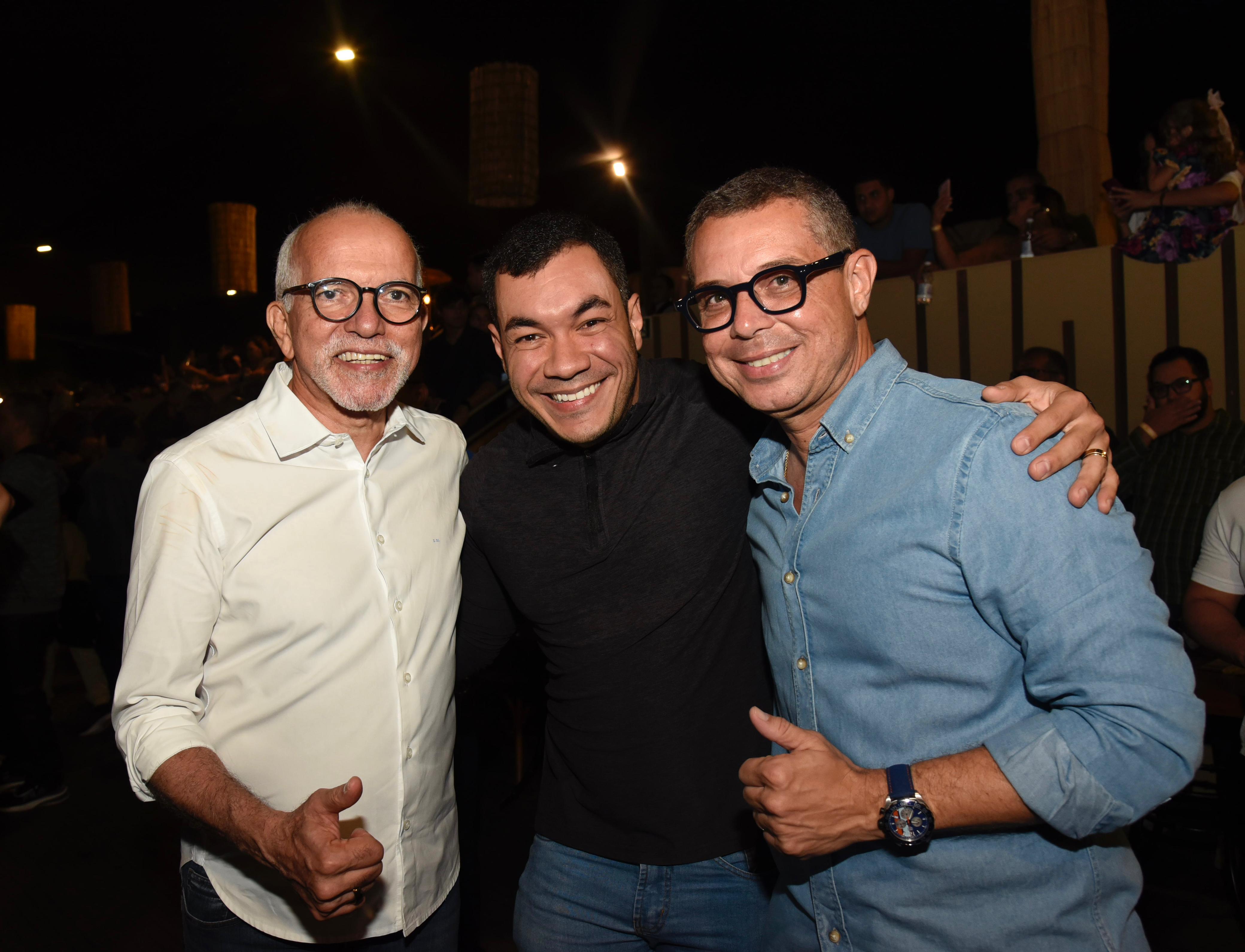 Levi Oliveira prestigia primeira edição do Arrasta Fé e exalta promoção da fé nos festejos juninos 