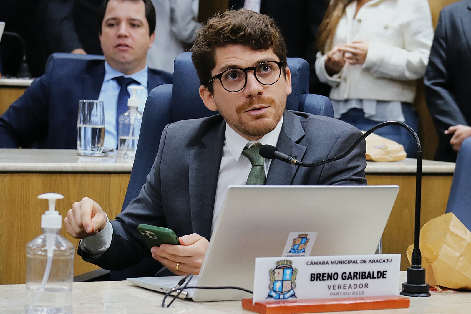 Licitação: “Quem vai pagar a conta do estudo não utilizado?”, diz Breno Garibalde