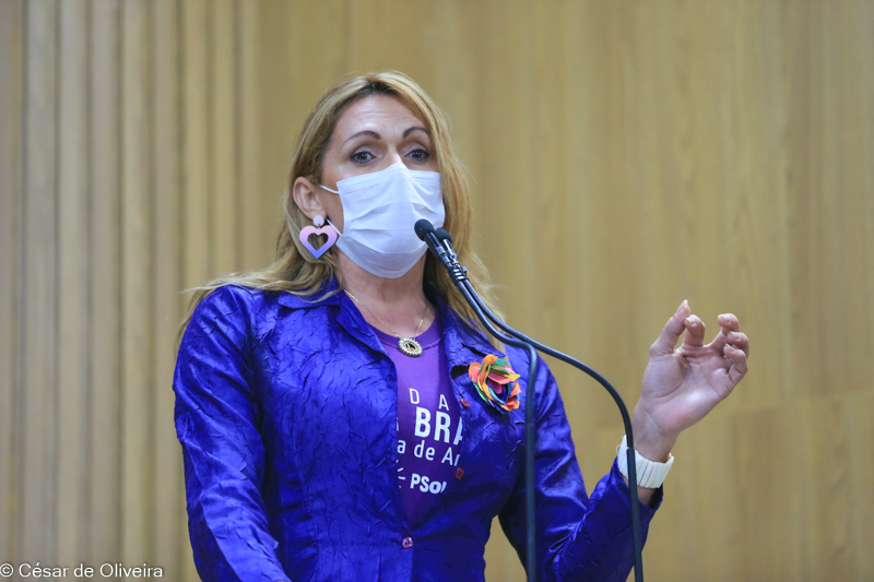 Linda Brasil cobra da prefeitura a valorização da Guarda Municipal e demais servidores do município