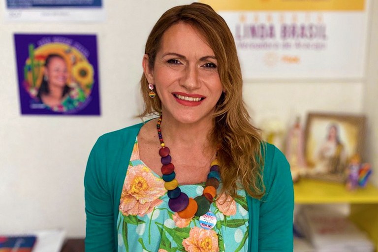 Linda parabeniza servidores públicos e fala da importância da preservação das mangabeiras neste dia da árvore