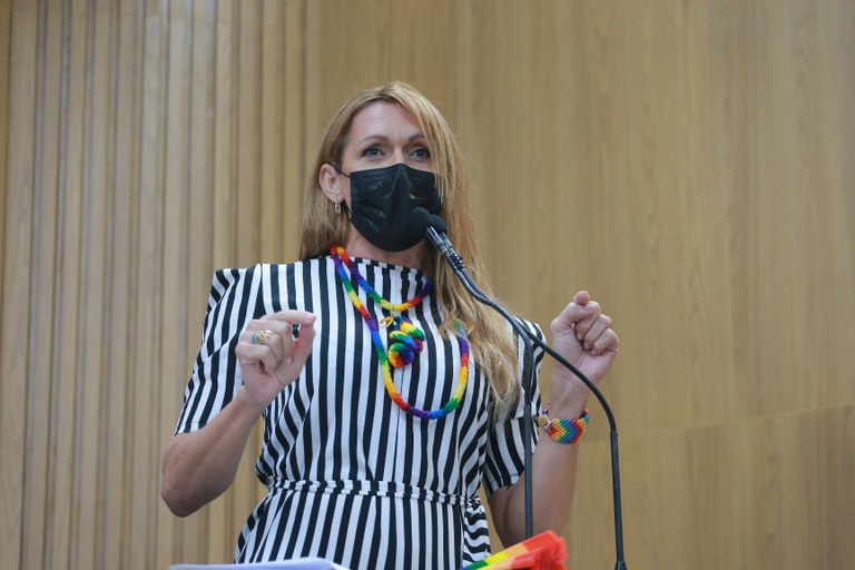 Linda Brasil reforça a defesa dos que trabalham como extrativistas da Reserva de Mangaba do Santa Maria