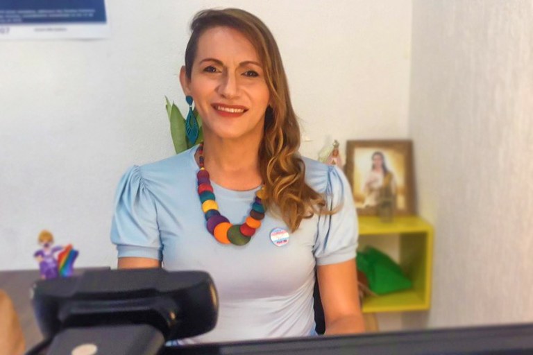 Linda Brasil solicita informações sobre o funcionamento dos abrigos infantis