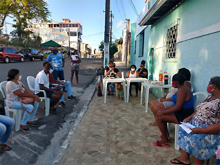 Linda Brasil visita a comunidade quilombola no bairro Getúlio Vargas