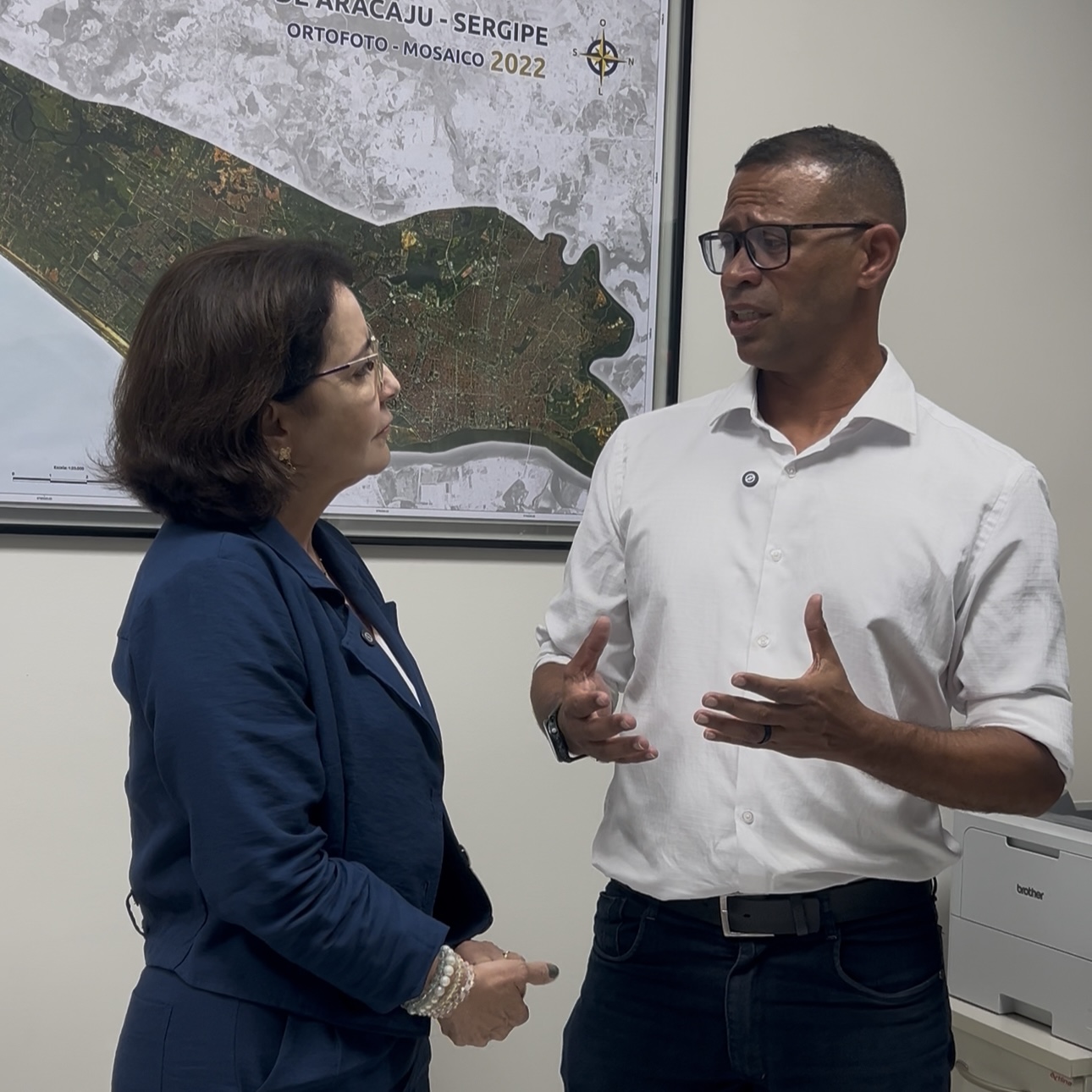 Linha de cuidado para as pessoas com deficiência é tema de reunião entre Sargento Byron e prefeita Emília Corrêa