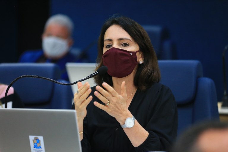 LOA: Emília lamenta grande rejeição de emendas