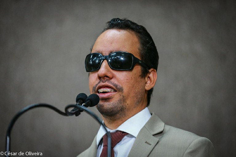 Lucas Aribé cobra o plano de carreira dos servidores da CMA