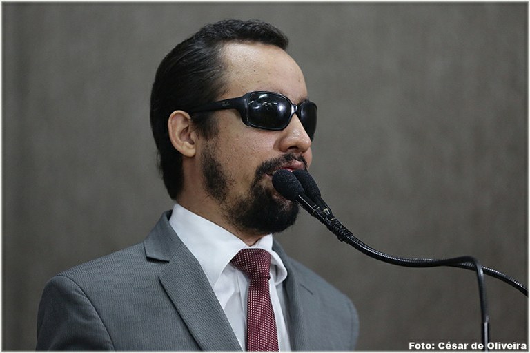 Lucas Aribé apresenta programação da V Semana Aracaju Acessível 