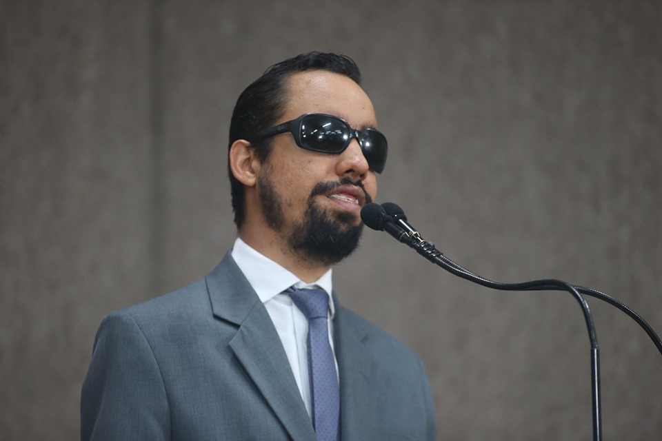 Lucas Aribé cobra solução eficiente para alagamentos em Aracaju