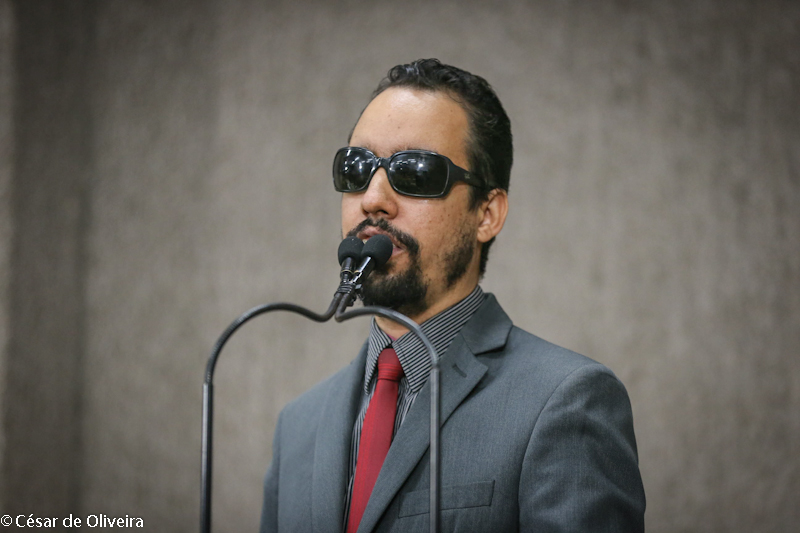 Lucas Aribé critica trâmite de Projetos de Lei na Câmara