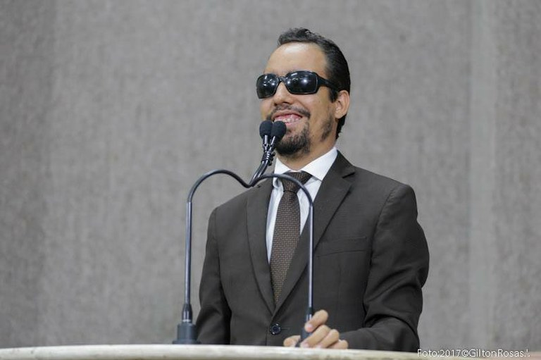 Lucas Aribé critica votação de projeto do Executivo que aumenta o IPTU